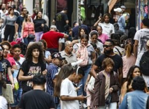 populacao-no-brasil-cresce-em-ritmo-menor-e-esta-envelhecendo