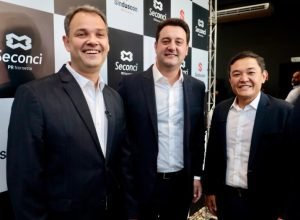 governador-apresenta-avancos-da-construcao-de-moradias-na-posse-do-sinduscon-pr-noroeste