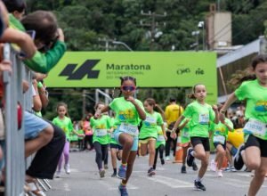 maratoninha-reune-centenas-de-criancas-em-guaratuba;-ponte-sera-fechada-as-5h-para-maratona