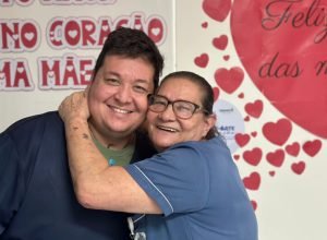 mae-e-filhos-compartilham-vocacao-para-enfermagem-no-hospital-regional-do-norte-pioneiro