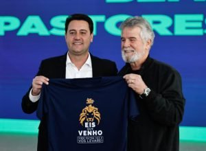 governador-ratinho-junior-recebe-convite-para-a-31a-marcha-para-jesus-em-curitiba