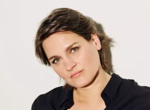 A artista se apresenta dia 27 de setembro no Teatro Guaíra Crédito: Yann Orhan