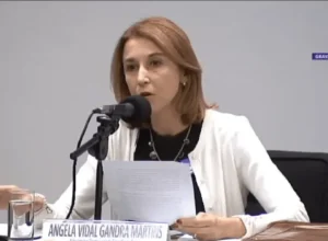 AnyConv.com__5efacbb90343b5713c7933649f52de3a-e1533148669259-1024x571 Angela Gandra 4