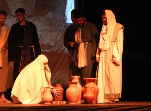 Apresentação Paixão de Cristo