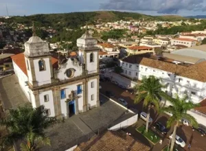 Serão instaladas mais de 4.500 Caixas do Bem em 1.520 pontos distribuídos pela zona urbana de Congonhas – protegendo 100% da população
