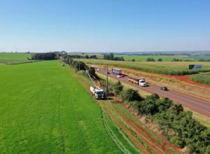 Construcao-de-rede-trifasica-em-Corbelia-no-Oeste