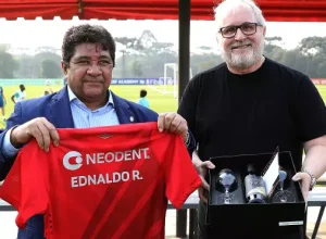 EdnaldoRodrigues-MauroHolzmann_04-09-2024_FotoGusOlivei_700x700_02 (1)