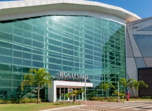 Fachada do Boulevard Shopping Londrina (PR). Divulgação.