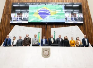 Homenagem-UniBrasil-25-ano