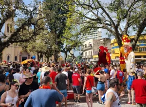 GARIBALDIS E SACIS CARNAVAL
