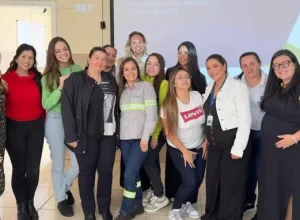 Representantes da Secretária de Saúde de Rio Branco do Sul se reuniram com os responsáveis pelo Programa para definir os próximos passos do planejamento. Divulgação.