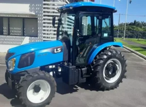MT7 cabinado é o lançamento da LS Tractor no Agrishow 2024 Divulgação