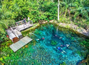 Foto por divulgação Nascente Azul Flutuação