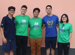 Foto Tiberius Agência Drumond OLAA Equipe reunida - Da esq p dir - Luca_Lucas_Filipe_Arthur_Larissa - Foto Tiberius Agência Drumond