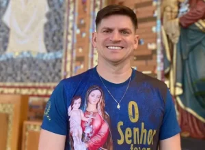 Padre Lucas - Crédito Gheysa Padilha