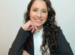Poliana-Souza-Escola-de-Saude-Uninter