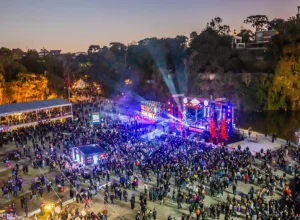 Quatro palcos, 20 atrações musicais, atividades radicais, gastronomia, espaço kids e muito mais esperam o público na sétima edição do Festival Crossroads - Cred Never Surrender Photo Team