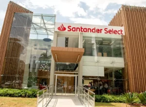 O número de clientes Select do Santander, no Paraná, saltou para 46 mil nos últimos 12 meses, um crescimento de 35%. Divulgação