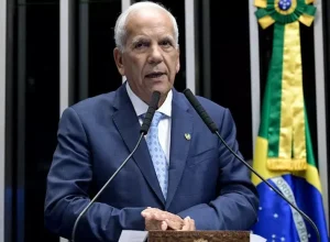 Senador_Oriovisto_Guimaraes_Podemos_questiona_ministro_economia_divida_publica