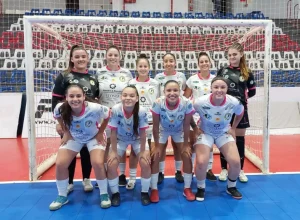 Colombo/CEP vence o Umuarama fora de casa mantém liderança em pontos