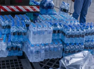 Água, principal ítem solicitado foto levy ferreira-smcs