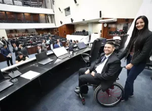 A sensibilização sobre o tema da acessibilidade ganhou força durante o PU graças à participação do estudante Rodrigo Amoedo, da UniEnsino, que é tetraplégico.. Créditos: Orlando Kissner/Alep