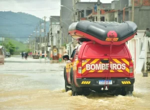 bombeiros sc barco inflável