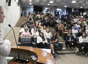 Ministra na palestra no Ministério da Justiça divulgação TSE