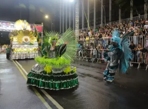 curitiba_carnaval de rua curitiba