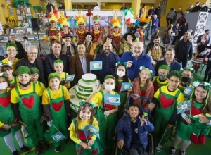 Centenas de Curitibinhas