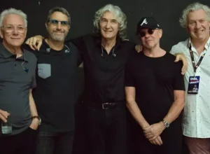 dire-straits-legacy-se-apresenta-nesta-quinta-25-em-vitoria-2082331-article