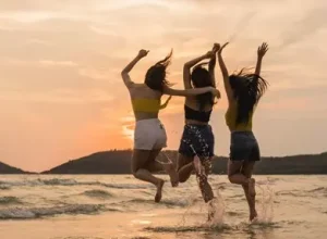 turismo-mulheres-guaruja