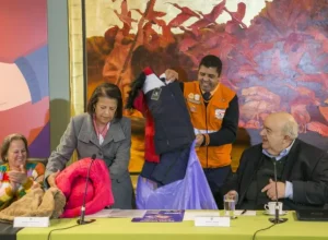 curitiba_greca recebe doações