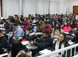 Cursinho pré-vestibular Mais Pinhais