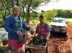 coleta__lixo itaipu capacete