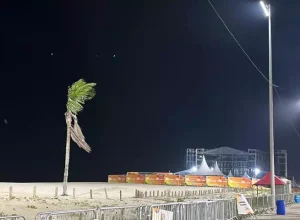 matinhos_novos postes de matinhos