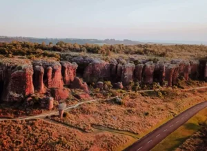 parque-vila-velha-fica-perto-de-curitiba