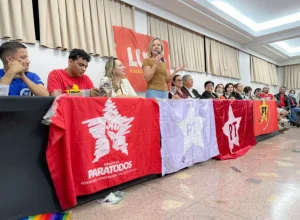 PT_plenária com militância