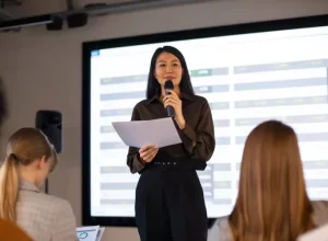 empreendedorismo__por-que-as-palestras-corporativas-sao-importantes-para-voce-e-sua-empresa (1)