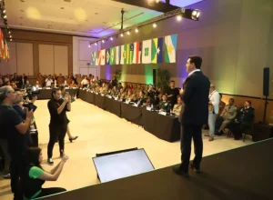 parana__ratinho e comandantes pms