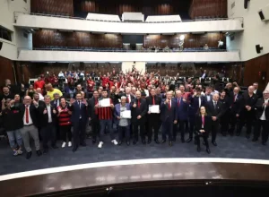 homenagem-alep-athletico-paranaense