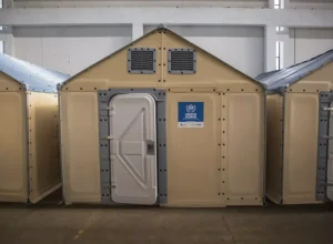 300 casas emergenciais da ACNUR foram transportadas pelo Avião Solidário da LATAM para apoiar a população do Rio Grande do Sul (Crédito: ACNUR)