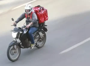Mais de 70% dos consumidores escolhem pela entrega em casa. Foto: Marcello Casal Jr/ Agência Brasil