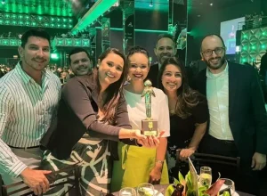 Membros da equipe do SAC da Friboi responsáveis pelo serviço de atendimento de todo o Brasil, na cerimônia de entrega do prêmio