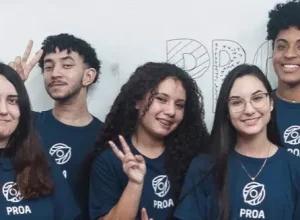 São mil vagas disponíveis para estudantes da rede pública, além do curso, os jovens têm uma plataforma exclusiva com ofertas de vagas de trabalho