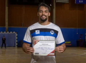 Natan Micael dedicou a vitória para seu pai. Foto: Marcelo Prais/ECP