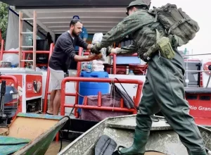 Marinha-brasil-ajuda-rs