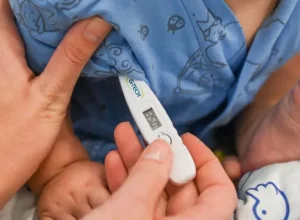 saude-crianca-dengue