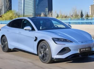 No primeiro dia de venda, o BYD SEAL alcançou 70 unidades comercializadas pela rede concessionárias BYD