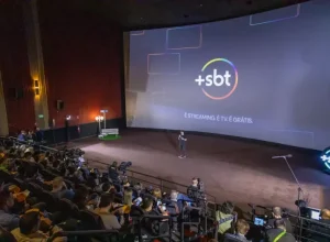 sbt-streaming